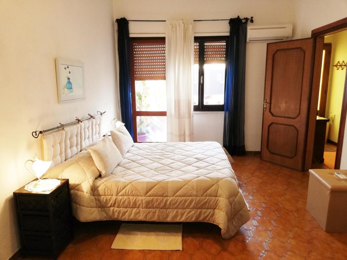 Appartamento Mary Oliena Exterior foto